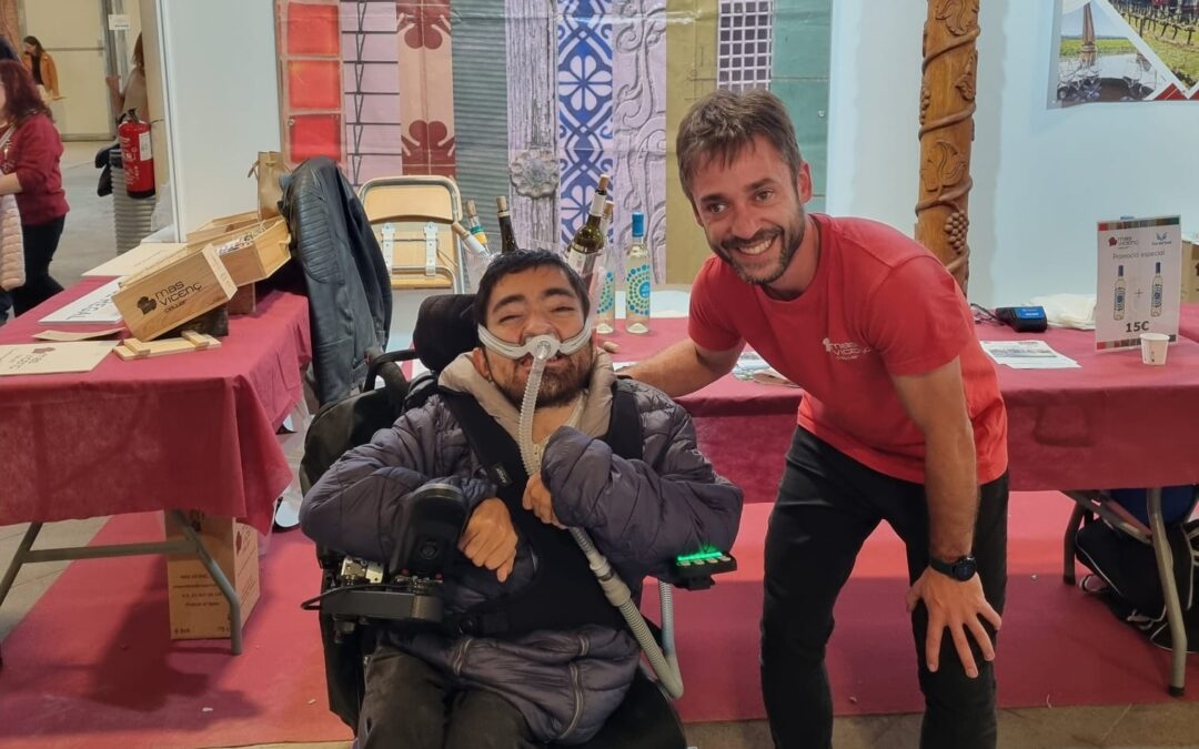 Ja tenim el vi Novell Solidari d’enguany amb suport a la iniciativa Fan del Lluís 